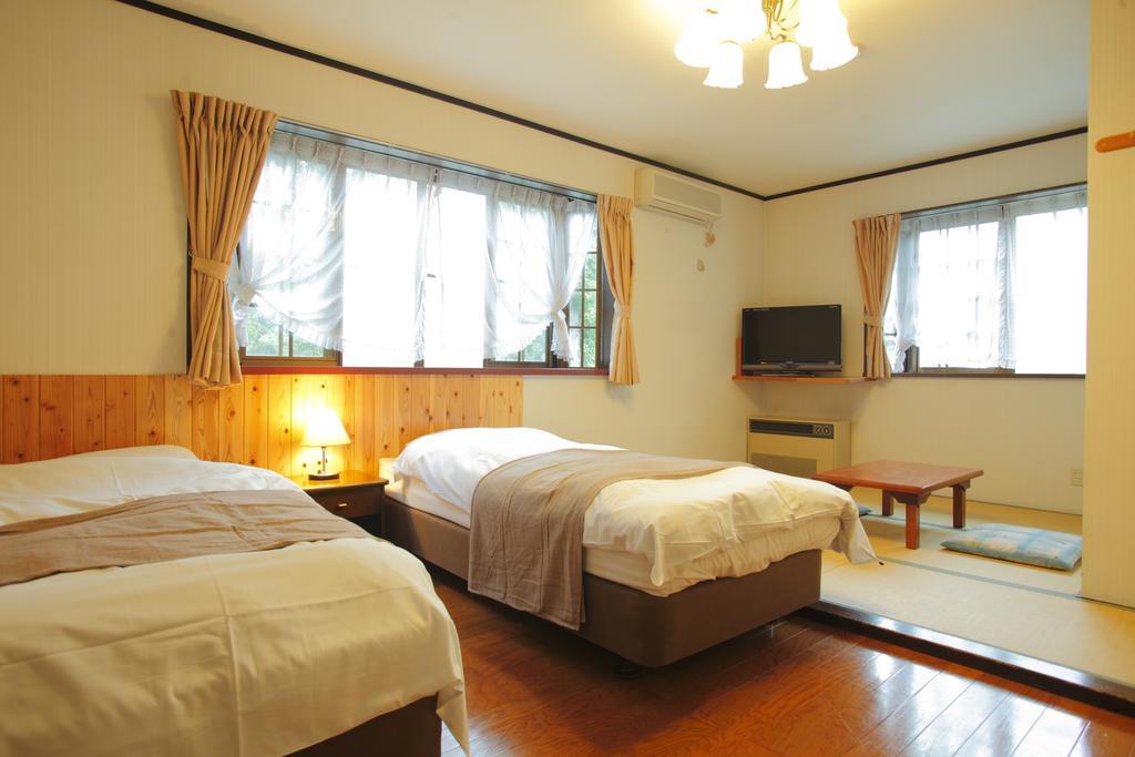 Hakubagoryu Pension&Logcottage Arumu Esterno foto