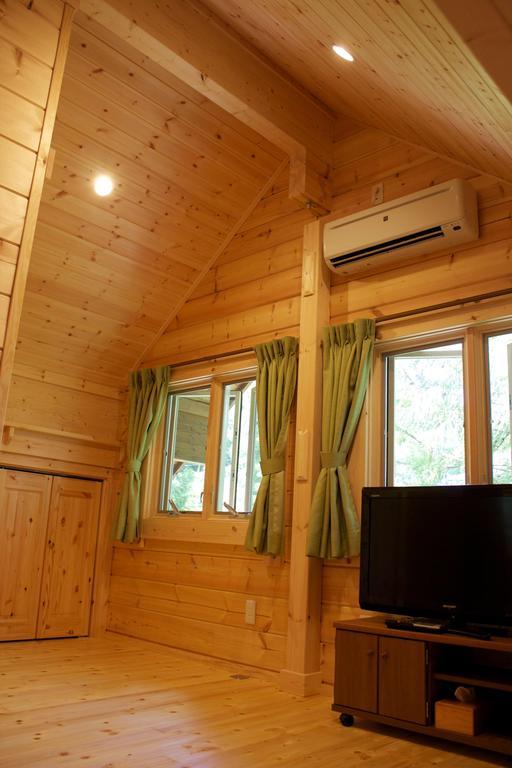 Hakubagoryu Pension&Logcottage Arumu Esterno foto