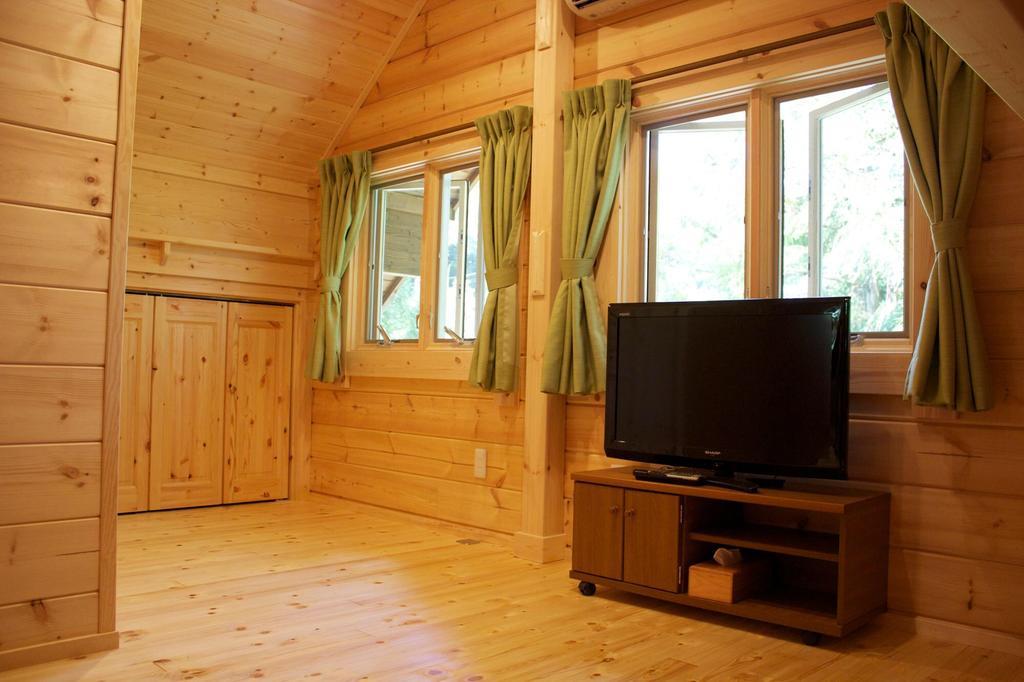 Hakubagoryu Pension&Logcottage Arumu Esterno foto
