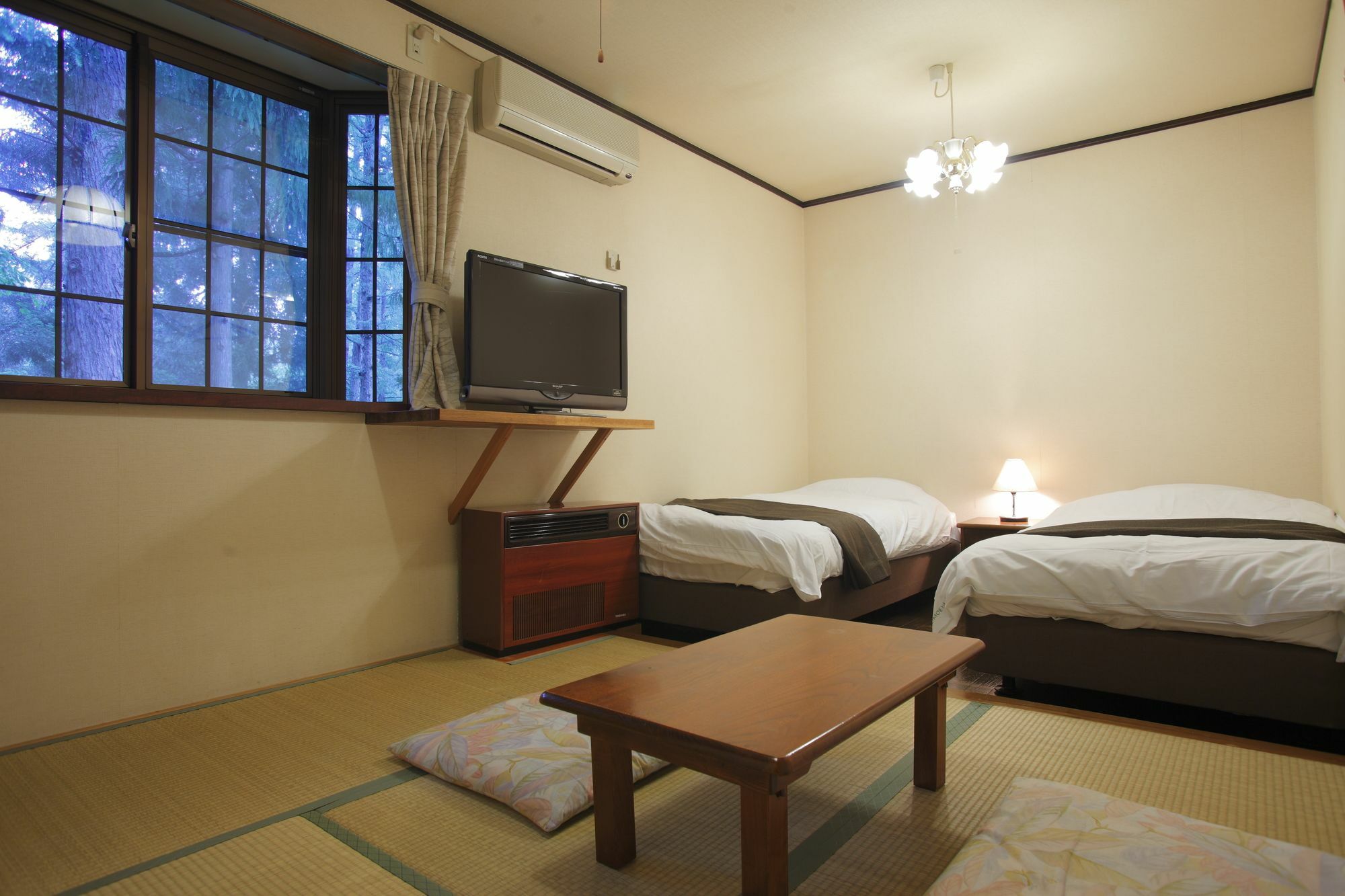 Hakubagoryu Pension&Logcottage Arumu Esterno foto